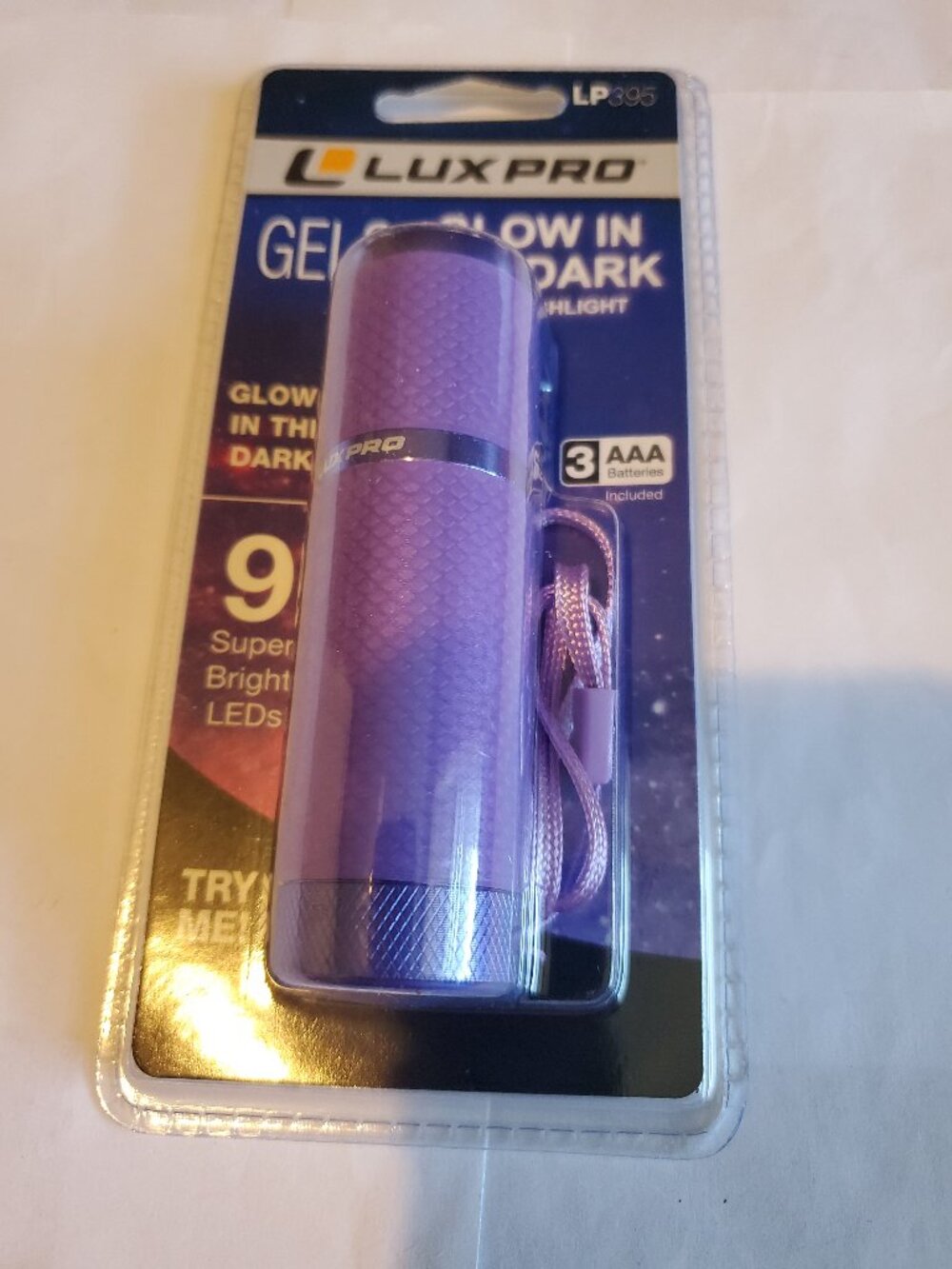 NEW SEALED LUXPRO LP395 GELS LED LIGHT GLOW IN THE DARK FLASHLIGHT